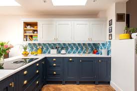 kitchen trends: two tone kitchens