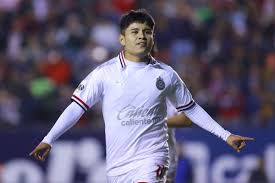 ¡solo sirve ganar!#chivas busca su primera victoria en casa ante san luis por @telemundo no te lo pierdas esta tarde a las 5:55 pm et / 2:55 pt⏰. Cghztyhgtkjnqm