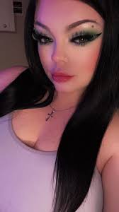 Are there any birthday twins