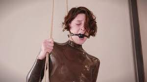Hannibaldamage self bondage latex by reflectivedesire - Thothub