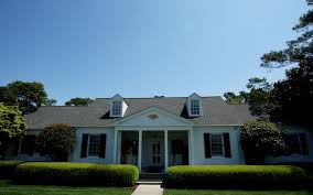 The namesake of butler cabin is thomas b. H Lowery Stulb Designed Eisenhower S Cabin Dies At 96 Cbssports Com