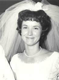 Effie Flick's Instagram, Twitter & Facebook