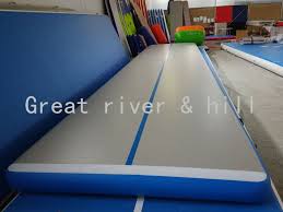 Auch diese ist um einiges dünner wie eine turnmatte. 2017 Billige Aufblasbare Luftkissenbahn Fitness Air Bodenbelag Zu Hause Aufblasbare Turnmatten Mit Kostenlose Pumpe 8 Mt X 1 8 Mt X 0 1 Mt Inflatable Gym Mat Inflatable Gymair Track Mat Aliexpress