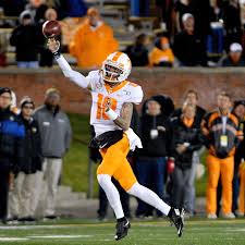 Who the volunteers are chasing in the class of 2022. Tennessee Vols Football Darkhorse In Each Position Group Battle Rocky Top Talk