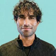 Jacob Wolf 🐝 (@JacobWolf)