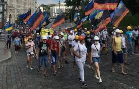 Шахтарі розпочали безстроковий страйк під офісом президента: Zaborgovanist Po Zarplati I Zvilnennya Gerusa V Kiyevi Akciya Shahtariv