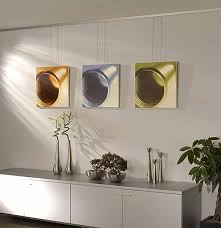 6 Methoden Fur Bilder Aufhangen Ohne Bohren Bilder Aufhangen Aufhangen Wanddeko Wohnzimmer