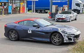 Sezione fari adattivi apple carplay luce abbagliante senza abbagliamento bluetooth finestrini. 2021 Ferrari Portofino Spy Shots