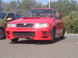 Na autě se stále pracuje vnitřek není ještě komplet ale na příští sezónu se těšte na srazech :)) pro zloděje smůla spz už neplatí :d. Skoda Felicia Tuning Auto Tuning