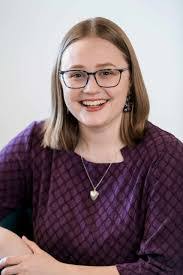 Remy Edwards's Instagram, Twitter & Facebook