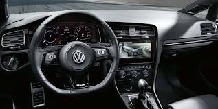 Das vw golf 7 facelift (2017) steht zum preis ab 17.850 euro beim händler. Vw Golf 7 R Neuwagen Gunstige Angebote Mit Rabatt