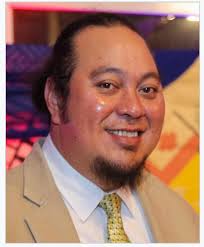 KO HAI A 'AKILISI POHIVA ? Koe fo'i tohi hohoko tatau ne 'ai 'e 'Akilisi  hono 'eke'i ia 'e he Minisita Polisi Akauola pe ko hai ia? THE POHIVA  FAMILY OF KOLOMOTU'A