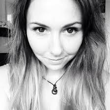 Sara Monroe's Instagram, Twitter & Facebook