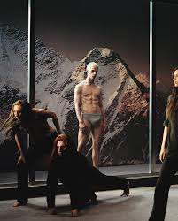 Petrarch on the mountain - Shifting the arts