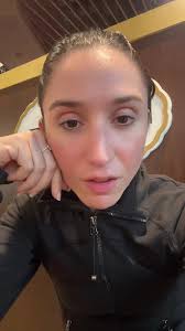 Nicoleellengreensher