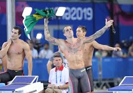 Na altura dos 25 metros, dressel vai a frente, manaudou em segundo, fratus emparelhado. Brasil Conquista Ouro E Recorde No Revezamento 4x100 M Masculino Recordtv R7 Pan Lima 2019