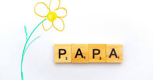 Qui abbiamo raccolto le più belle per dire papà ti voglio bene, quelle semplici per i bambini piccoli che in questi giorni hanno già preparato i lavoretti, tutte corredate da immagini per la festa del papà. 6 Sms Per La Festa Del Papa Belli E Commoventi Da Dedicare