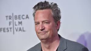 #daddy #scruff #matthew perry #friends #chandler bing #fools rush in. Matthew Perry On His Play And Why He D Say No To A Friends Reunion Variety