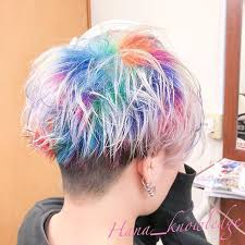 hana 派手髪師 カラリスト さんはinstagramを利用しています ルーツレインボー 根元にカラーでオンブレの立体感 髪にレインボーでハッピー感 だけじゃつまらないから毛先とか中間でもちょっと遊んで メニュー hanaカラー a 25000 カット 3500 美髪 クールな