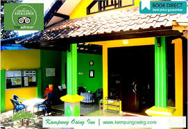 Di situs web (terjemahaninggris.com), pengunjung mana pun dapat memiliki bagian seperti forum, buku tamu, tempat mereka dapat menulis. Spot On 1931 Kampung Osing Inn Banyuwangi Indonesia Ulasan Perbandingan Harga Guest House Tripadvisor