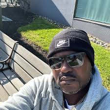 Hello Beautiful I'm Tommy from Delaware maybe we can chat sometime  (302)612-9117..Whatsapp