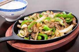 Pepper Beef (黑椒牛柳 Hei Jiao Miu Liu) | Asian Cooking Mom
