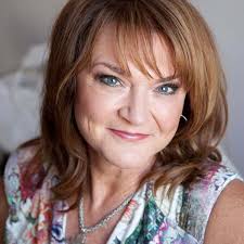 Integral Tarot CD Treasure Chest: Suzanne Wagner: 9780976333111:  Amazon.com: Books