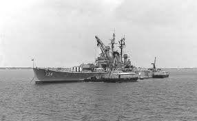 File:USS Des Moines (CA-134) at anchor off Newport News, Virginia (USA), in  1957.png - Wikimedia Commons