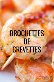 Changez Des Traditionnelles Brochettes De Viande Essayez Cette Variante Marine A Base De Crevettes Crevettes Brochette Crevette Crevettes Au Miel Brochette
