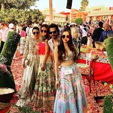 Mukesh ambani and nita ambani's daughter isha ambani is all set to tie the knot on december 12, with anand piramal. Isha Ambani Wedding Guests Kleren Mumbai Bruiloft