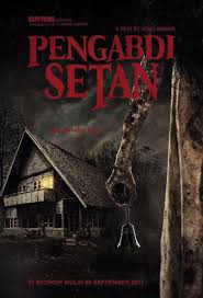 Boleh dikatakan di sana saya hidup tanpa teman, soalnya desa saya dulunya mayoritas penduduk maka sedetik kemudian kami sudah saling mengulum walaupun pada saat itu kami tidak mengerti kami hanya saling mengisap dan mengulum. Meremang Bulu Roma