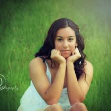 Destinee' Maynard (destineemaynard)