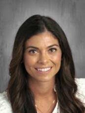 Shelley Rinker's Instagram, Twitter & Facebook