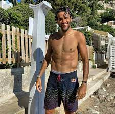 Jun 17, 2021 · did anyone catch the name of this slab of beef in matteo berrettini's box? Fit Males On Twitter Matteo Berrettini Hotmen Shirtless Tennis Italian Italy