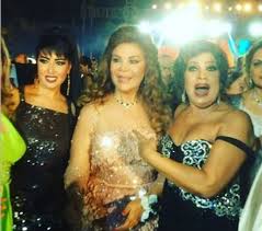 كشفت الفنانة صفاء أبو السعود، أن بناتها الثلاث لديهن حس ومواهب فنية، لكن لم تتجه أي منهن إلى العمل بالمجال الفني لكونه كان أمرا من الممنوعات الأسرية التي فرضها عليهن والدهن، الراحل الشيخ صالح كامل، صاحب قنوات art. Ø§Ù„Ù†Ø¬ÙˆÙ… ÙŠØ´Ø§Ø±ÙƒÙˆÙ† ÙÙŠ Ø­ÙÙ„ Ø²ÙØ§Ù Ù†Ø¬Ù„Ø© Ø§Ù„ÙÙ†Ø§Ù†Ø© ØµÙØ§Ø¡ Ø£Ø¨Ùˆ Ø§Ù„Ø³Ø¹ÙˆØ¯ Ø§Ù„Ù…Ø¯ÙŠÙ†Ø© Ù†ÙŠÙˆØ²