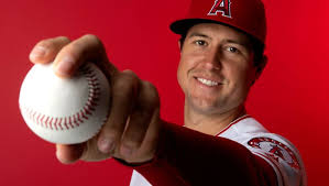 He was born and raised in california until he went professional. Byfjogzjcqrtrm