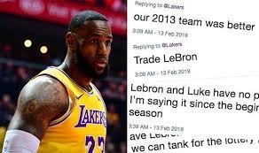 Lakers Fans Turn On Washed Up Legend Lebron James After Hawks Humbling Lebron James Lakers Lebron