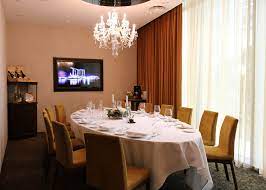 Garibaldi's private rooms are ideal for business entertainment, birthday parties, wine dinners and other social gatherings. Private Dining Rooms In Singapore For Intimate Gatherings Honeycombers