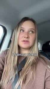 Shannon Messick's Instagram, Twitter & Facebook