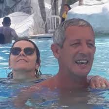 Bom dia,esse sr.esta andando pela est.porto das tranqueiras,falou que seu  nome é Vilmar Souza da Silva,não sabe informar seu endereço,acabei de  alimenta lo com café,se alguém souber algo, agradeço.