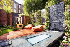 The usual options would be to transform this read on for decking ideas for small gardens and tricks and tips for choosing the best decking material, color, finish and layout to make your space. 75 Beautiful Garden With Decking Ideas Designs April 2021 Houzz Uk