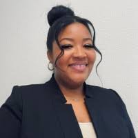 Mary Amick's Instagram, Twitter & Facebook