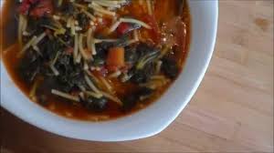 Aggiungere gli spaghetti spezzettati e continuare a cuocere per 7/8 minuti. Pasta Con I Tenerumi Youtube