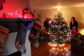 Colored Vs White Is A Christmas Light Debate The New York Times