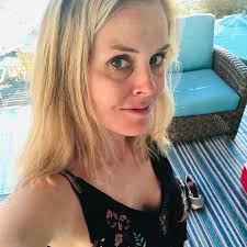 Contact — Hayley Stephens