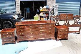 If you are looking for henredon bedroom set you've come to the right place. Vintage Henredon Dresser King Headboard Side Tables Chest Bedroom Set Antique Price Guide Details Page