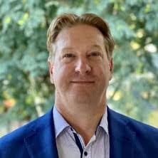 Ben Souza's Instagram, Twitter & Facebook