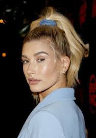 The '80s mullet has been associated with a fade haircut and some stylish stripes on the sides. Can You Show The 80 90s Hairstyle That Is Currently In Vogue Quora