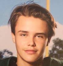 Davis MINAR Obituary (2003