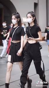 Perancang busana korea, mengajari anda cara mencocokkan pakaian wanita musim panas 2019, termasuk gaun, kemeja, perhiasan baru korea. Street Style China Gaya Model Pakaian Gaya Model Pakaian Korea Pakaian Gadis